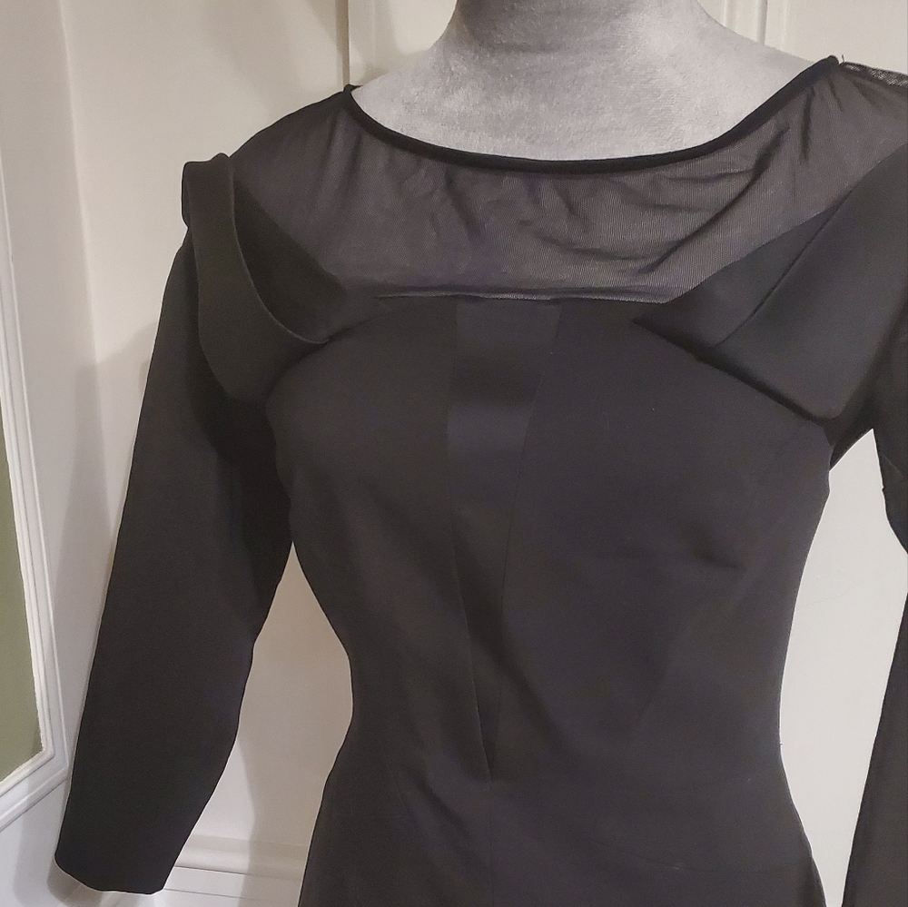 Karen Millen structured off-shoulder illusion sleeves LBD black dress sz 6 - Picture 2 of 12